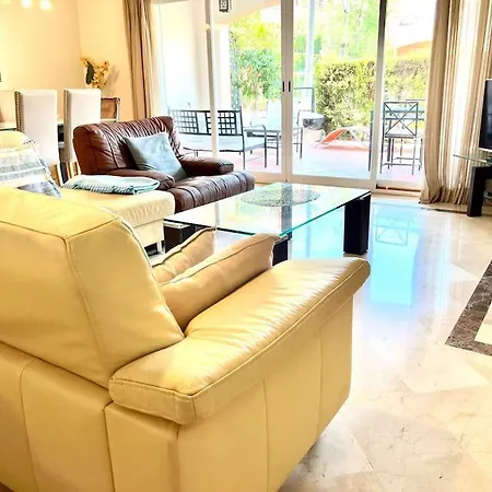 Apartment Cosy Townhouse Golden Mile